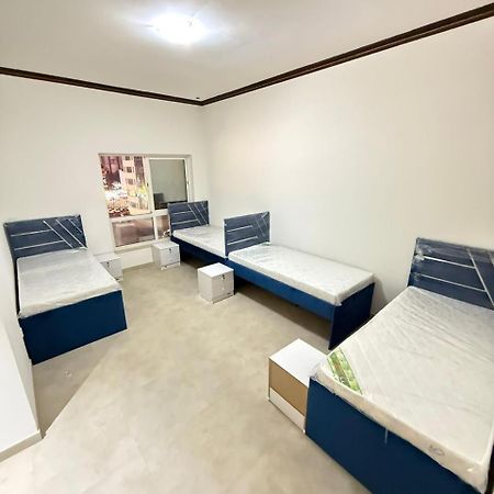 Backpackers Heaven ! 18 Beds In A 2 Bedroom Apartment In Front Of Union Metro Station Diera Dubai Esterno foto
