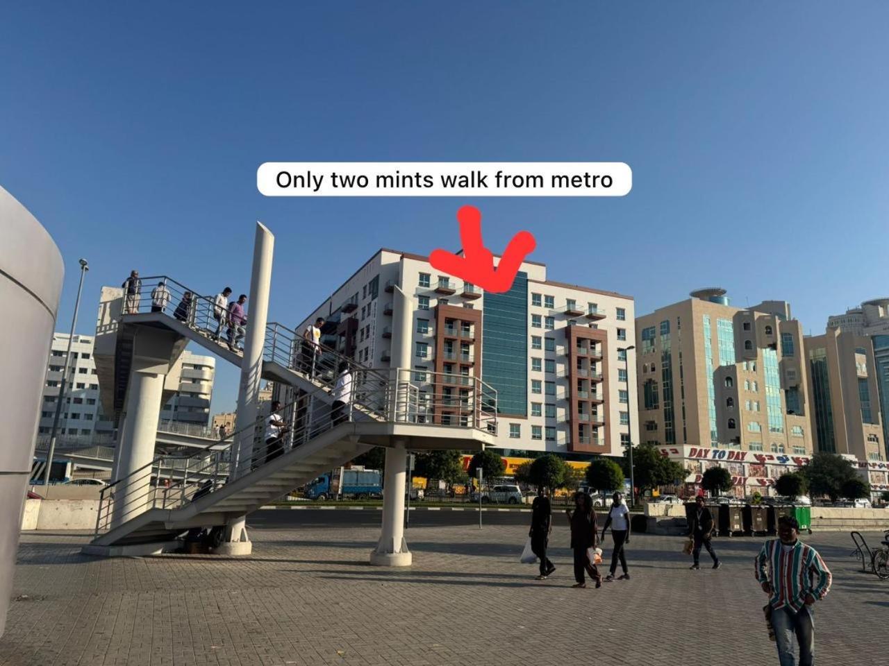 Backpackers Heaven ! 18 Beds In A 2 Bedroom Apartment In Front Of Union Metro Station Diera Dubai Esterno foto